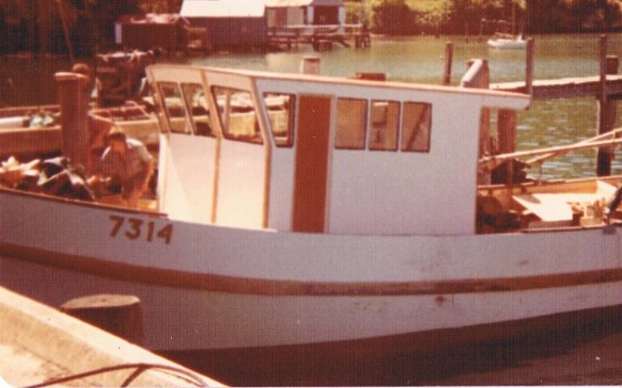 The Jean also got Peter's first flat panel construction in the form of a new wheelhouse